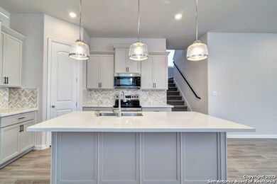 892 Casetta Trail, New Braunfels, TX 78130 - photo 6