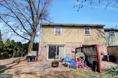 920 E Oak St, Palmyra, PA 17078 - photo 5