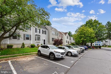 13810 Fount Beattie Ct, Centreville, VA 20121 - photo 4