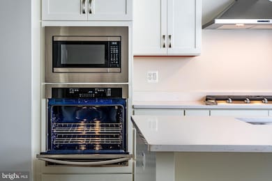 23630 Winterday Dr, Ashburn, VA 20148 - photo 2