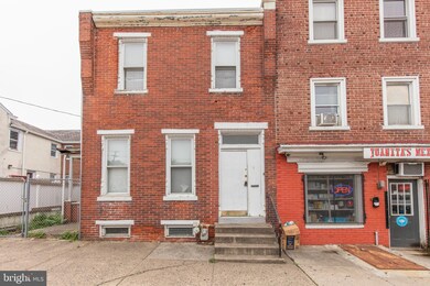 364 E Airy St, Norristown, PA 19401 - photo 3