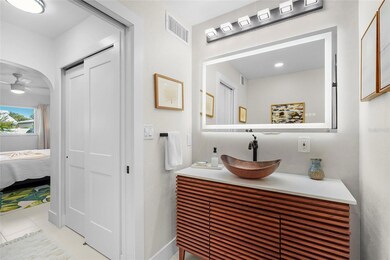 137 Avenida Messina unit 2, Sarasota, FL 34242 - photo 7