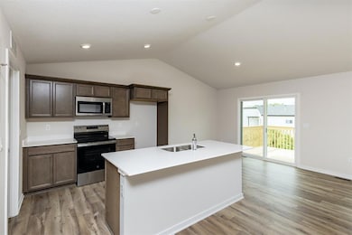 4396 Honey Bee Ridge, Des Moines, IA 50317 - photo 7