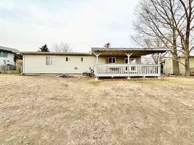 1240 26th Ave SW, Great Falls, MT 59404 - photo 3