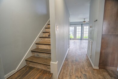 Entryway / staircase