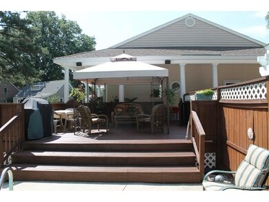 Large Deck
