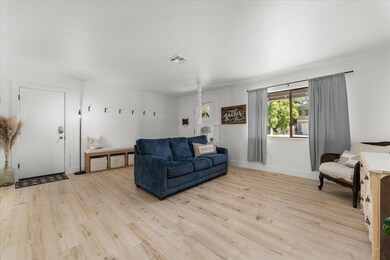 3186 Island Dr, Redding, CA 96001 - photo 5