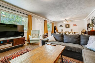 269 Cliffview Columbus OH-large-007-007-