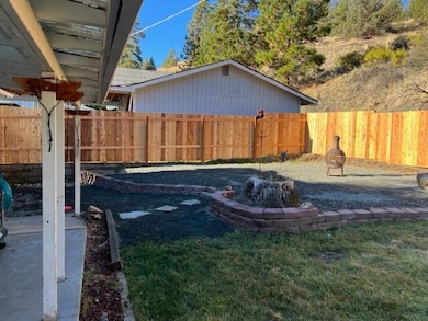 203 N Humbolt St, Canyon City, OR 97820 - photo 4