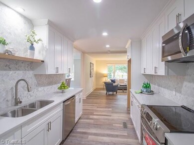 504 W 8th St, Siler City, NC 27344 - photo 7