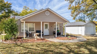 208 N Fargo St, Muldrow, OK 74948 - photo 2