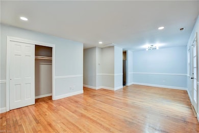 647 Daniel Dr, Newport News, VA 23601 - photo 3