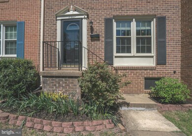 11967 Heathcote Ct, Reston, VA 20191 - photo 3