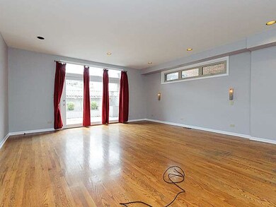 2709 N Southport Ave, Chicago, IL 60614 - photo 3