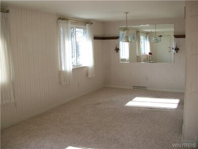 Dining Room. Dining room area w/plenty of natural 