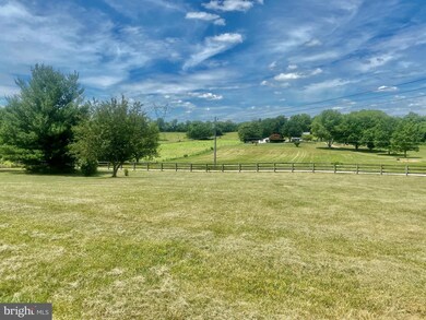 7201 Dustin Dr, Sharpsburg, MD 21782 - photo 4