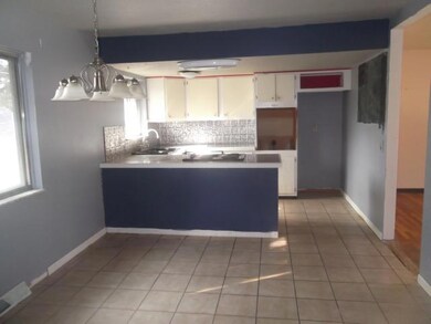 1387 Bosworth Ct, Columbus, OH 43229 - photo 3