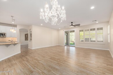 6634 W Straight Arrow Ln, Phoenix, AZ 85083 - photo 4