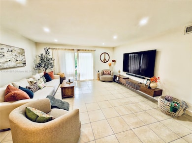 10373 N Kendall Dr unit H6, Miami, FL 33176 - photo 2