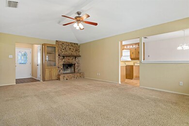 701 Morning Glory Ln, Bedford, TX 76021 - photo 4