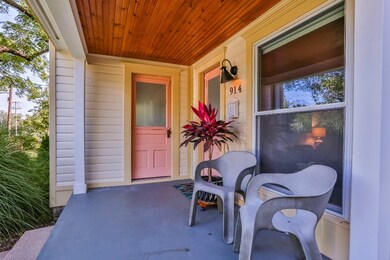 914 NW A St, Bentonville, AR 72712 - photo 2