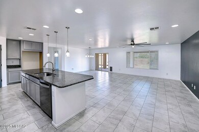 06_Living Room