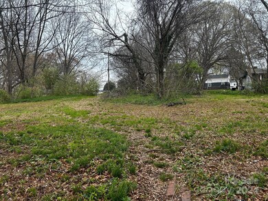 559 S Tradd St, Statesville, NC 28677 - photo 5