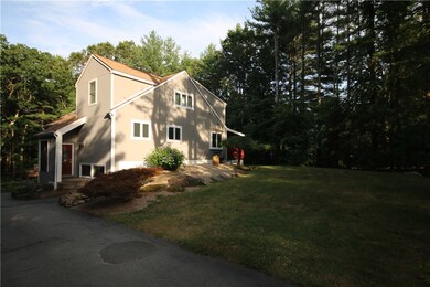 11 Tanglewood Dr, Greenville, RI 02828 - photo 2
