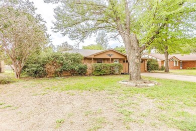 1023 Princeton Place, Cleburne, TX 76033 - photo 3