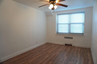 Warwick Condominiums, Atlantic City, NJ 08401 - photo 4