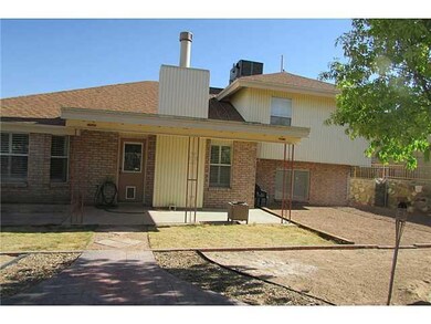 13916 Desert Song Dr, Horizon City, TX 79928 - photo 3