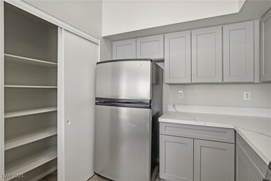 4811 Black Bear Rd unit 201, Las Vegas, NV 89149 - photo 5