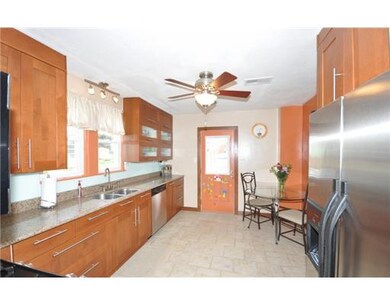 Kitchen. Fabulous EIK with Granite Counters, Pull Out Pantry, Stn Appliances...