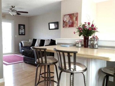 2510 W 56th St, Davenport, IA 52806 - photo 3