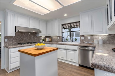 24412 Voltara Ct, Calabasas, CA 91302 - photo 7