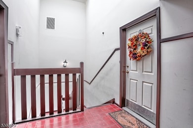 2009 Hawthorne Ln unit 2009, Mahwah, NJ 07430 - photo 4