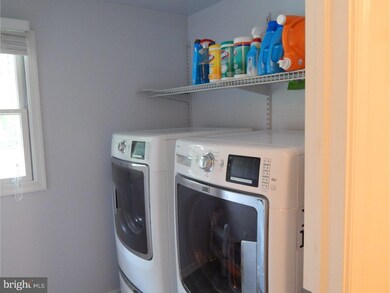 1111 Shenkel Rd, Pottstown, PA 19465 - photo 6