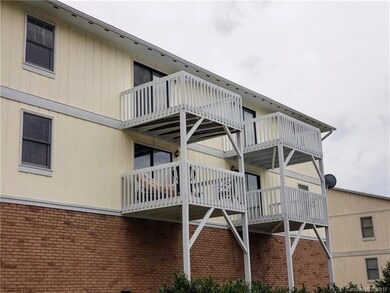 Rear Deck Upper Level Left