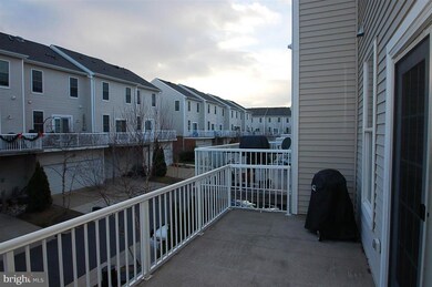 42808 Flannigan Terrace unit 13D, Chantilly, VA 20152 - photo 3