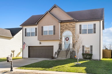 3597 Fox Tail Ct, Clarksville, TN 37040 - photo 2