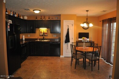 448 Gentry Ln, Mount Washington, KY 40047 - photo 3