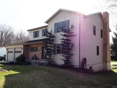 8 Lorraine St, Tamaqua, PA 18252 - photo 4