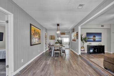 511 Aiken Rd, Jacksonville, FL 32216 - photo 4