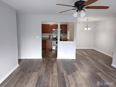 39 Dartmouth Way, North Brunswick, NJ 08902 - photo 5