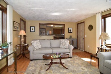 136 N View Ave, Cranston, RI 02920 - photo 5