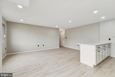 12751 Dara Dr unit 102, Woodbridge, VA 22192 - photo 3