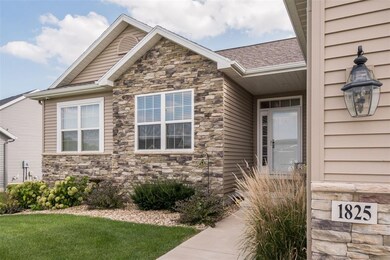 1825 Huntsboro Ln SW, Cedar Rapids, IA 52404 - photo 2