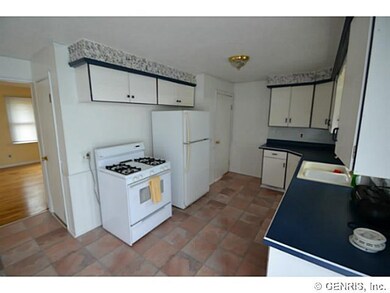 Kitchen. Appliances included.