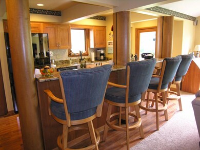 Kitchen Counter - Eating Space