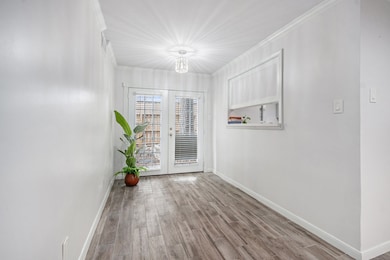 roomy dining area with kitchen passthru